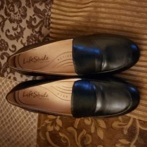 ❤LAST CHANCE removing on 1/31 - Life Stride black wide loafer
